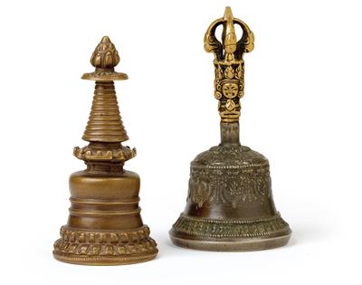 A votive stupa and ghanta. Tibet, 19th cent. or earlier - Asian art