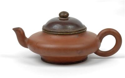 A Zisha teapot, China, late Qing dynasty/Republic period - Asian art