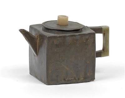 A Zisha teapot coated in pewter, China, Qing dynasty, 19th cent. - Arte asiatica