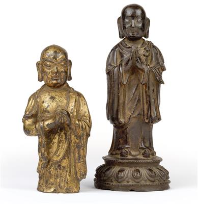Two figures of Buddhist monks or luohan. China, Ming dynasty, 17th cent. - Asian art