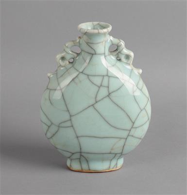 Seladon glasierte Flaschenvase, - Antiquariato