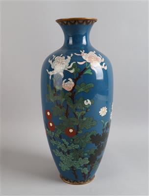 Cloisonné Vase, - Asiatische Kunst