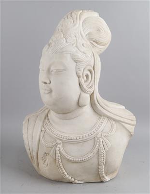 Marmorbüste eines Bodhisattva, - Asiatische Kunst