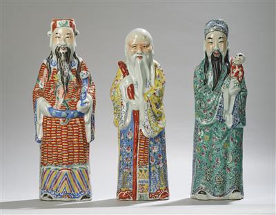 Three ‘Famille Rose’ Fortune Gods, China, RepublicPeriod, - Asijské umění