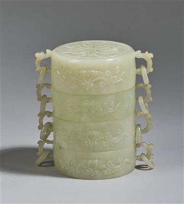 A Jade Vessel, China, Qing Dynasty, - Asijské umění