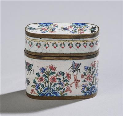 A Small Enamel Box, China, Kangxi Period, 17th/18th Century, - Asian Art