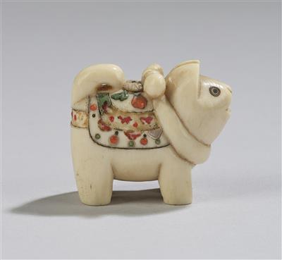 Shibayama Netsuke eines Spielzeughundes, - Asiatische Kunst