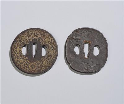 Zwei Tsuba, Japan, Edo Zeit, 17. Jh., - Asiatische Kunst