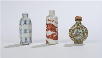 3 Snuff Bottles, China um 1900, - Asian Art