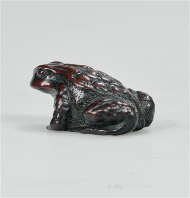 Netsuke einer Kröte, Japan, 19. Jh., signiert Masanao, - Asian Art