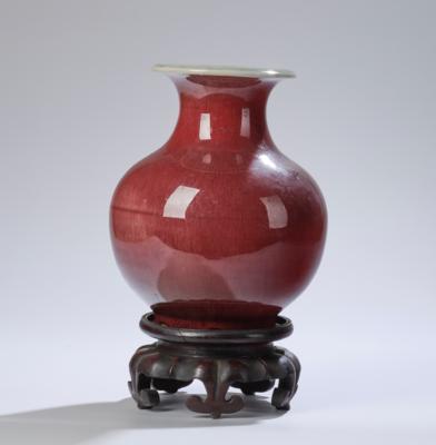 Ochsenblut glasiert Vase, China, 19./20. Jh., - Asijské umění