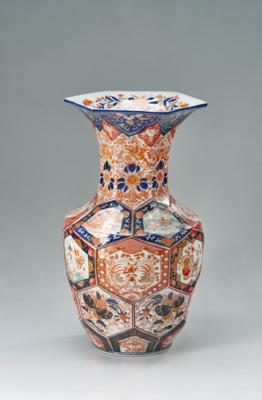 Imari Vase, Japan, 19. Jh., - Asiatische Kunst