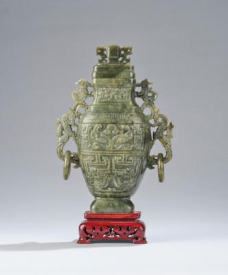Jade Deckelvase, China, 20. Jh., - Arte Asiatica