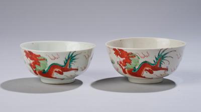 Zwei Schalen mit Drachen und Phönix Dekor, China, 19. Jh., - Asijské umění