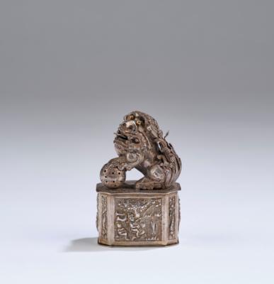 Silber Fo Löwe-Opiumbehälter, China, 19. Jh., - Asiatische Kunst