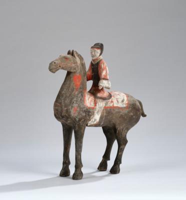 Pferd mit Reiter, China, Han Dynastie (206 v. Chr.-220 n. Chr.), - Asiatische Kunst
