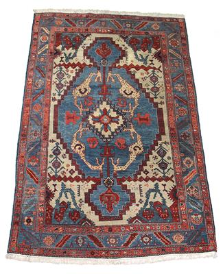 Azeri ca. 271 x 178 cm, - Koberce