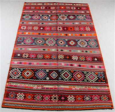 Denizli Kelim, - Teppiche für Einrichter und Sammler