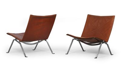 A pair of PK 22 chairs, - Design