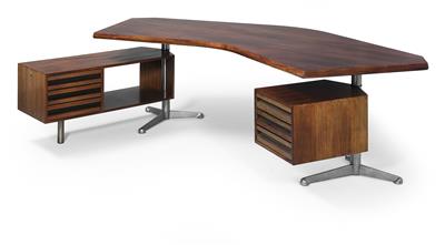 A “Boomerang” desk, Model No. T 96, - Design