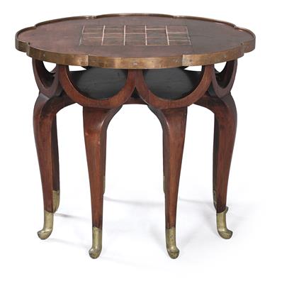 Tavolo da té/"tavolo a proboscide d‘elefante", - Design
