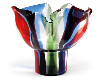 A large “Kukinto” vase, designed by Timo Sarpaneva, - Design