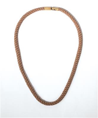 A necklace, designed and manufactured by Jacqueline I. Lillie* c. 1990, - Design