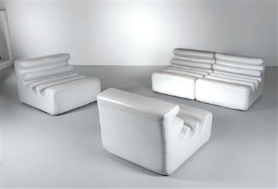 A set of four Karelia seats, designed by Liisi Beckmann in 1966, - Design