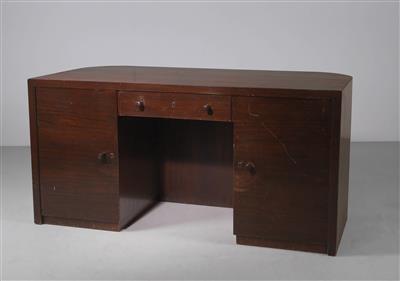 A desk, designed by Erich Dieckmann in 1923–25, - Design