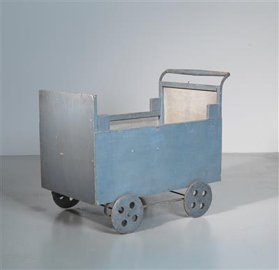 A pram / cradle, Netherlands c. 1920 / 1930, - Design