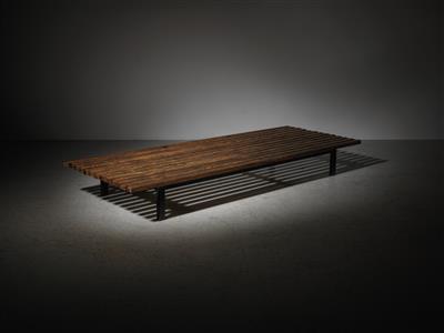 A “Cansado” bench (daybed), designed by Charlotte Perriand - Design  2019/10/02 - Estimate: EUR 5,000 to EUR 8,000 - Dorotheum