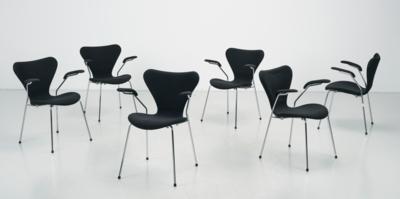 A set of six stacking chairs model 3207, designed by Arne Jacobsen - Design