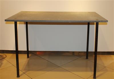 Tisch / Schreibtisch - Classic and modern design