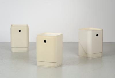 A set of three modular laundry bins / storage bins mod. 4984, designed by Anna Castelli Ferreri - Design