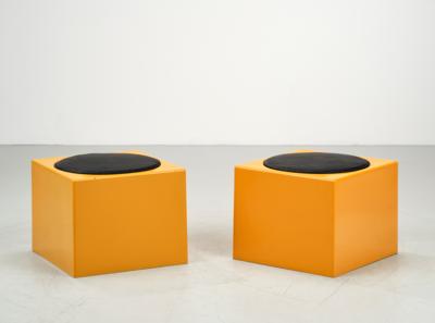 Two cubic stools mod. ‘Kubile’, - Design