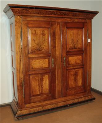 Biedermeier-Hallenschrank, - Nábytek, koberce