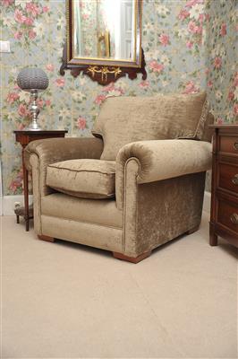 Fauteuil, - Classic English Interiors