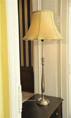 Gr. Tischlampe in Kerzenform, - Classic English Interiors