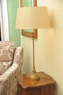 Gr. Tischlampe in klassizist. Stil, - Classic English Interiors
