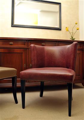 Kl. Lederfauteuil, - Classic English Interiors