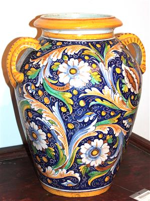 Bodenvase, - Nábytek, koberce