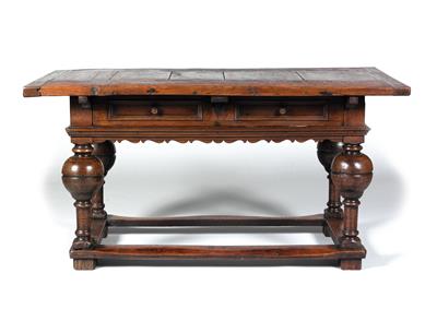 Provinzieller rechteckiger Tisch, - Furniture, carpets