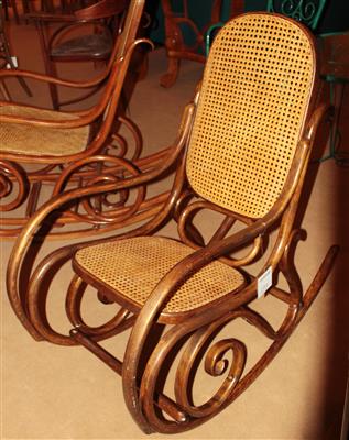 Buchenbugholz-Schaukelstuhl, - Furniture, carpets