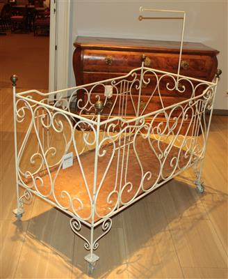 Kinderbett um 1900/20, - Möbel, Teppiche und dekorative Kunst
