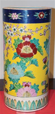 Zylindrische Vase, - Furniture, carpets