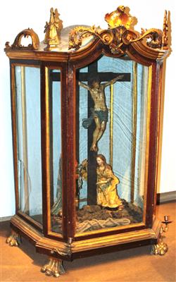 Gr. Reliquienvitrine i. Barockstil m. "Beweinung Christi"- Darstellung, - Furniture, carpets