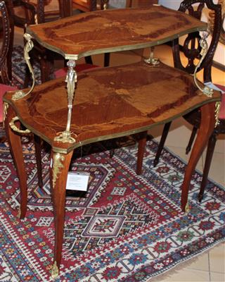 Rechtekiger Aufwartetisch, - Furniture, carpets