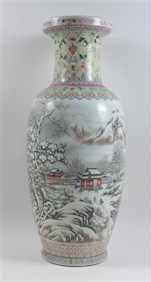 Famille rose Vase, - Furniture, carpets