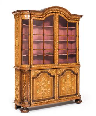 Barocke Aufsatzvitrine, - Furniture, carpets