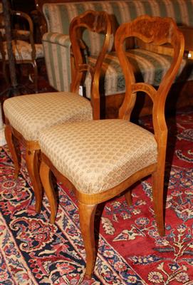 Paar Biedermeier Sessel um 1830/40, - Furniture, carpets